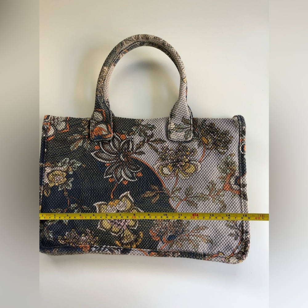 Vince Camuto Orla Tote Canvas Mix Master Floral Cotton Linen - Picture 10 of 11